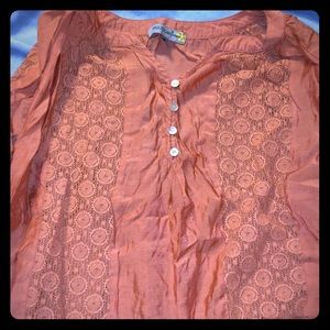 Orange blouse 1x very cute on!